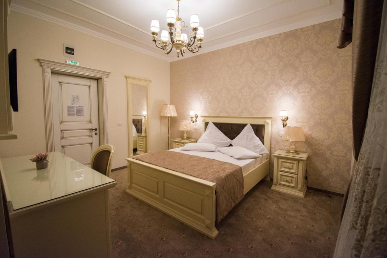 Vila Turistica Tosca Regal Bacau Exterior photo