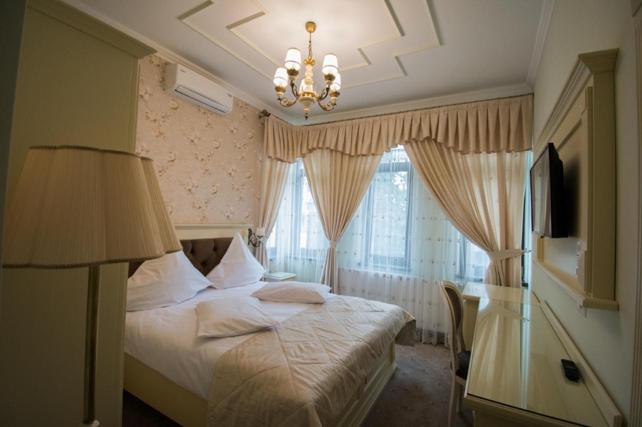 Vila Turistica Tosca Regal Bacau Exterior photo
