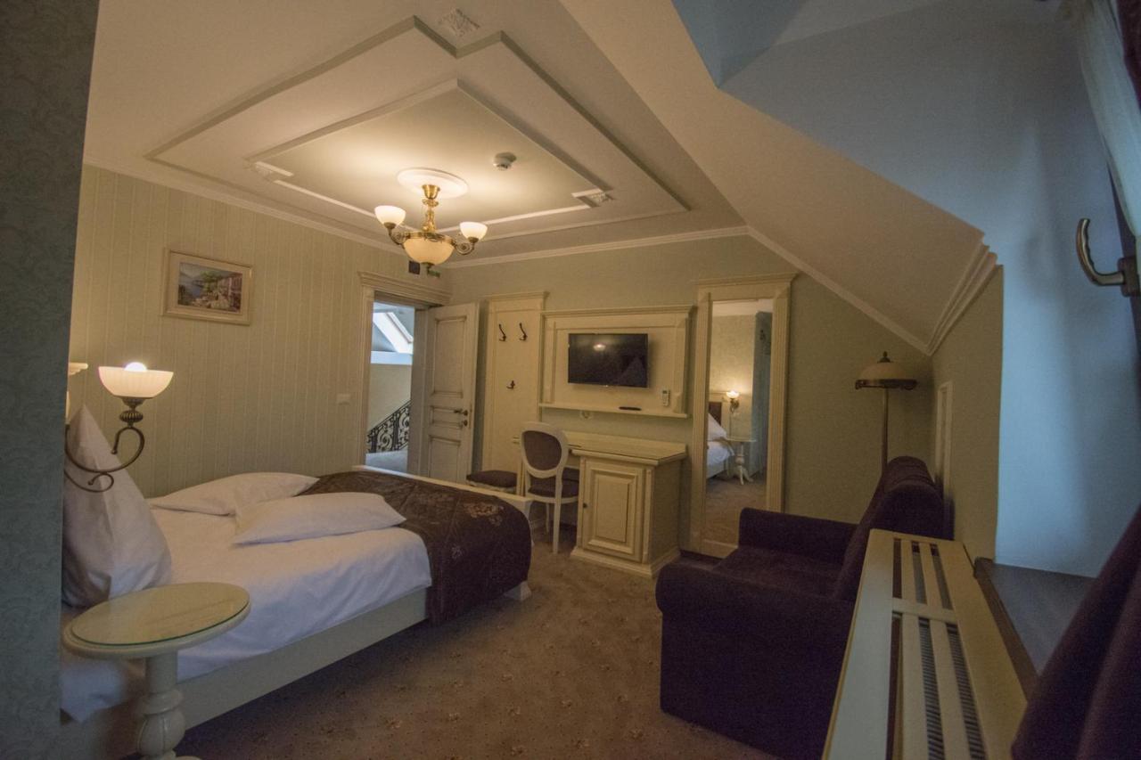 Vila Turistica Tosca Regal Bacau Exterior photo
