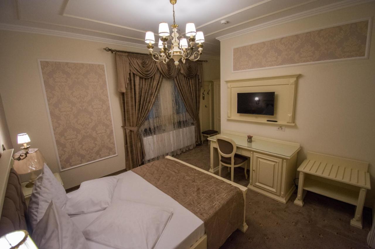 Vila Turistica Tosca Regal Bacau Exterior photo